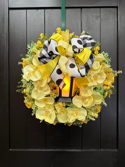 Yellow Wreath With Lantern
