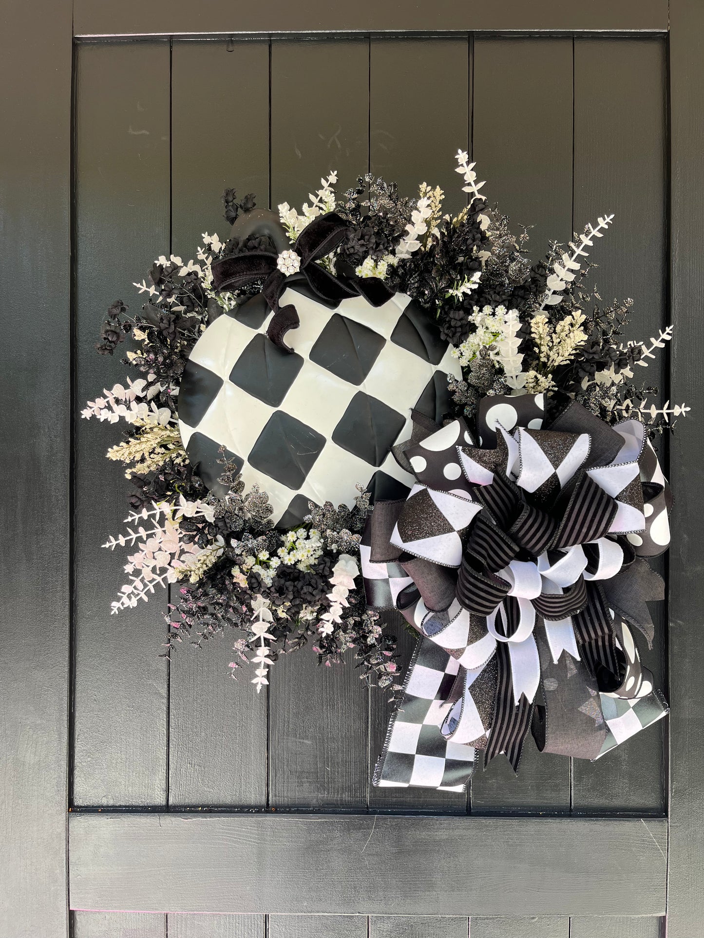 Black and White Pumpkin Wreath.