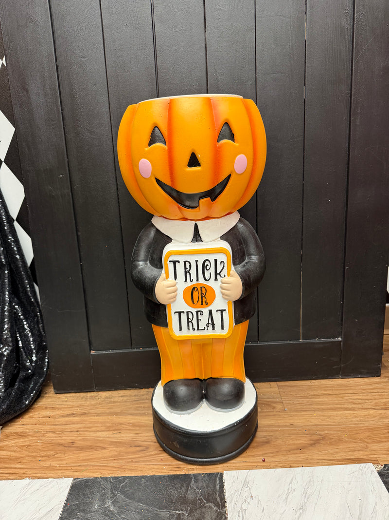Trick-or-Treat to Thanksgiving Dual-Purpose Décor