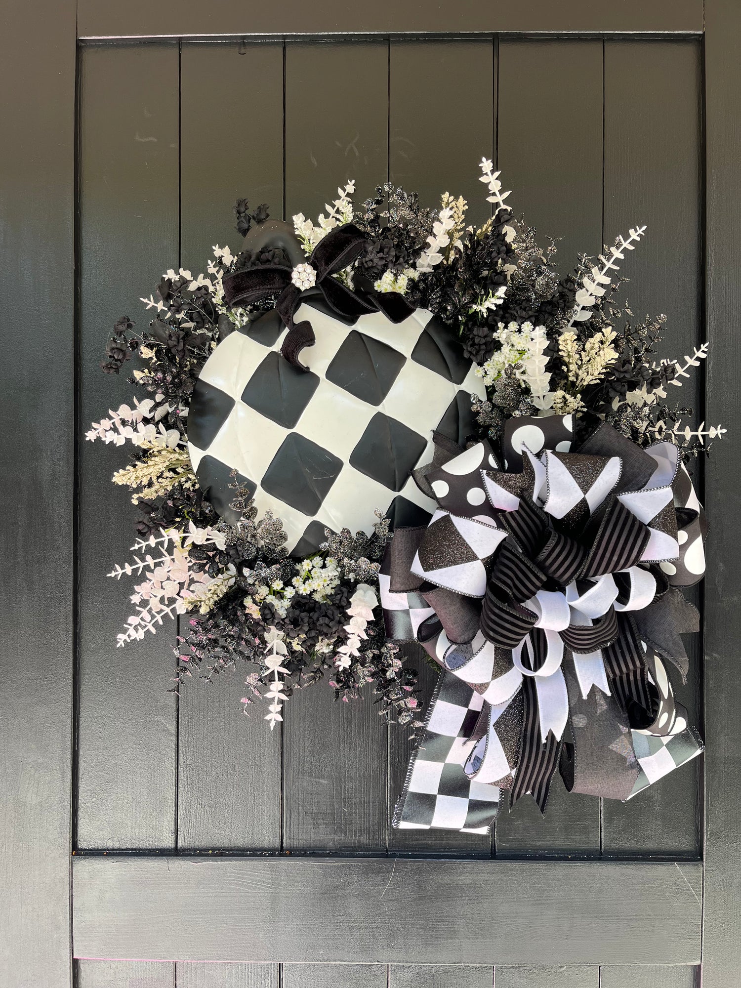 Black and White Pumpkin Wreath