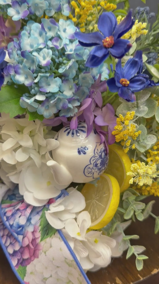 Lemon and Tea Garden Hydrangea Arrangement